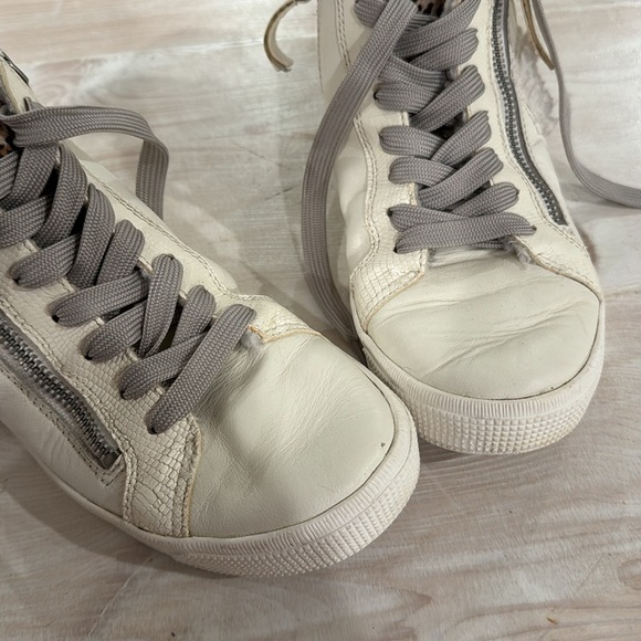 Dolce Vita sneakers - Picture 7 of 10